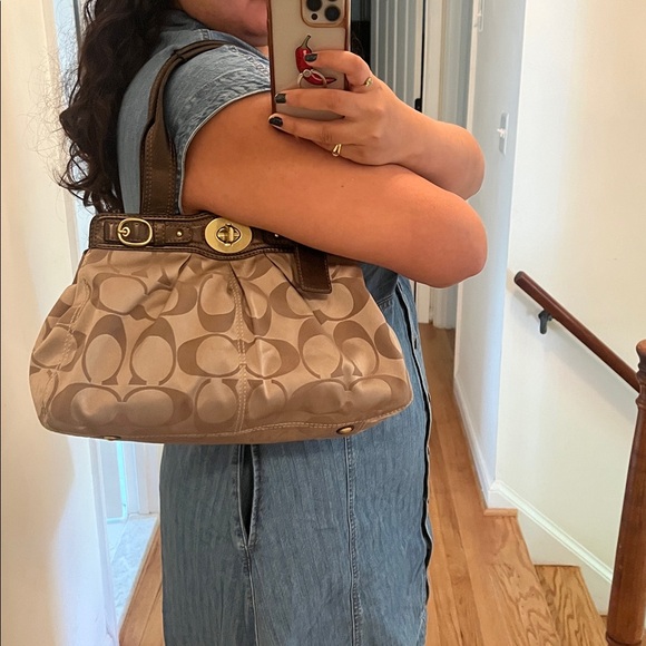 Vintage Coach Brown and Tan Shoulder Bag - Picture 15 of 16